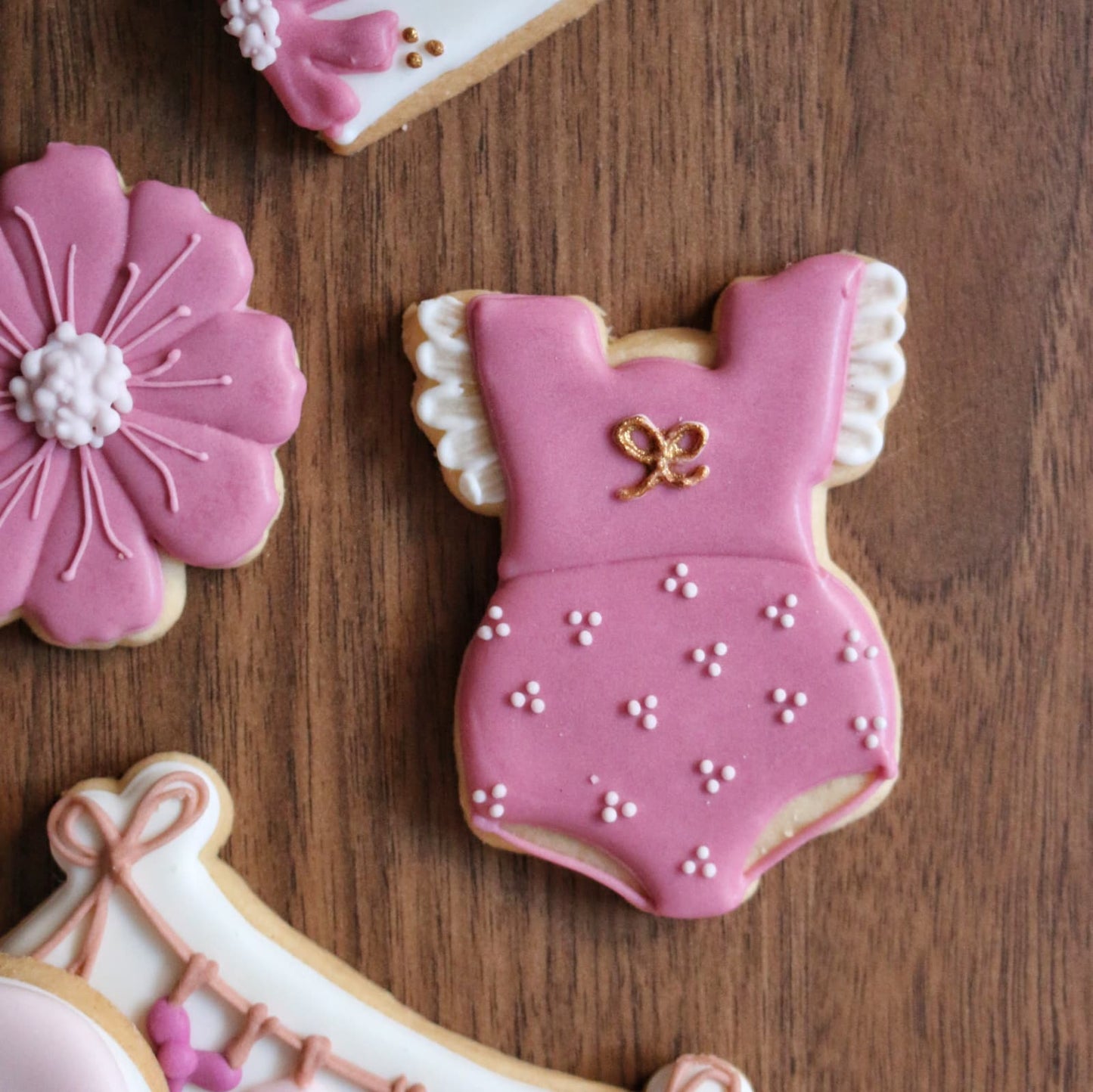 BABYSHOWER volants & fleurs